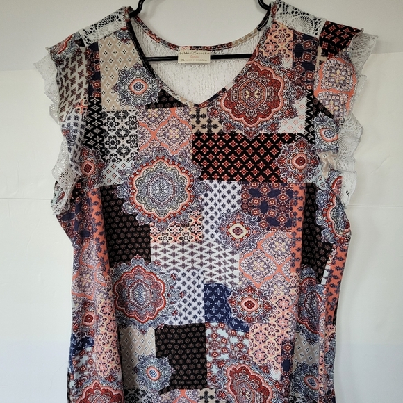Bobbie Brooks Tops - Bobbie Brooks Coral Navy Patchwork Flutter Sleeve Blouse Size XL